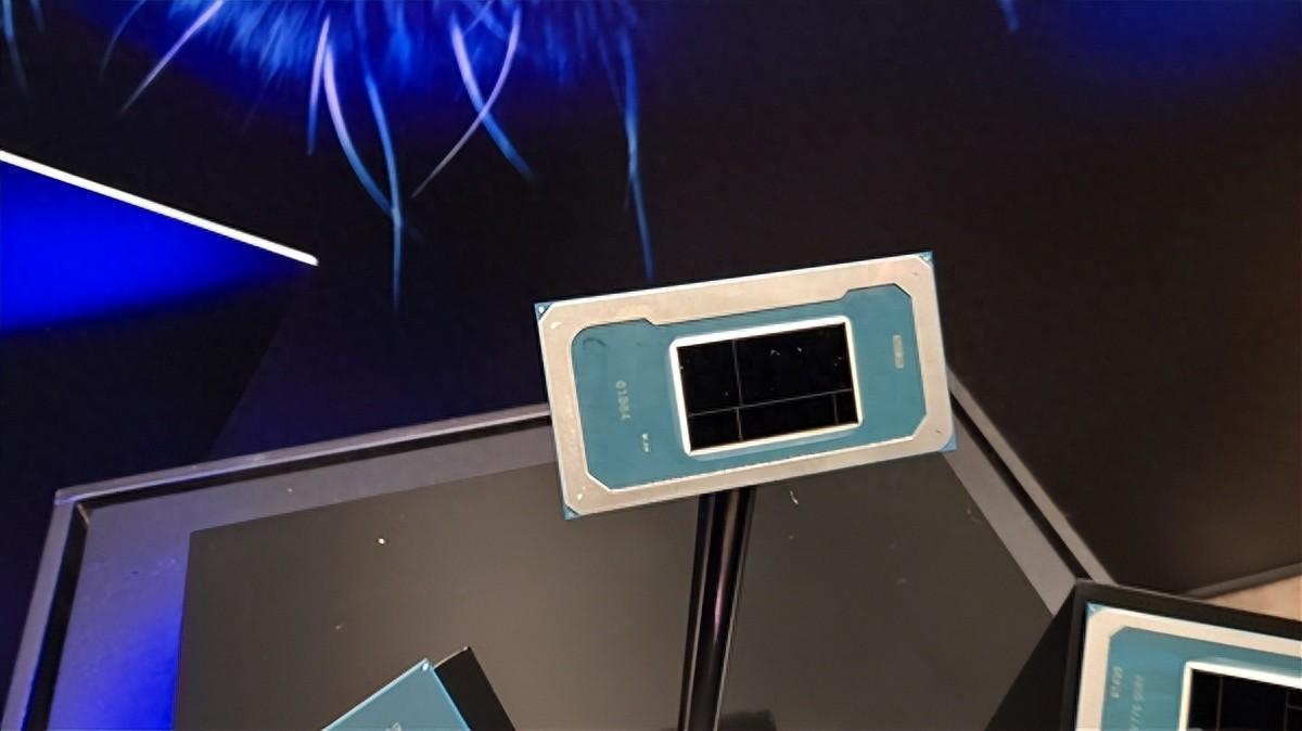 Intel新一代处理器首秀：明年全面上市，性能突破引领未来